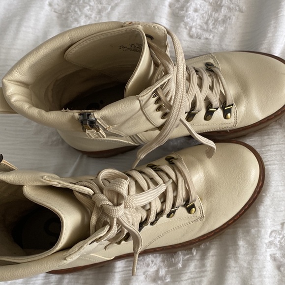 Circus by Sam Edelman Boot - Picture 6 of 6